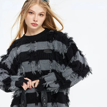 פס מנופחים סוודר 2023 סתיו חורף חופשי חור ציצית עיצוב קט קוריאני אופנה וינטג ' Knitwears נשים אופנת רחוב