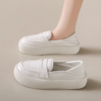אחות נעליים לבנים דוושה רכה התחתונה לנשימה נעלי ספורט דאודורנט לנשים החלקה נוח בקיץ עבה דירות נעלי עבודה